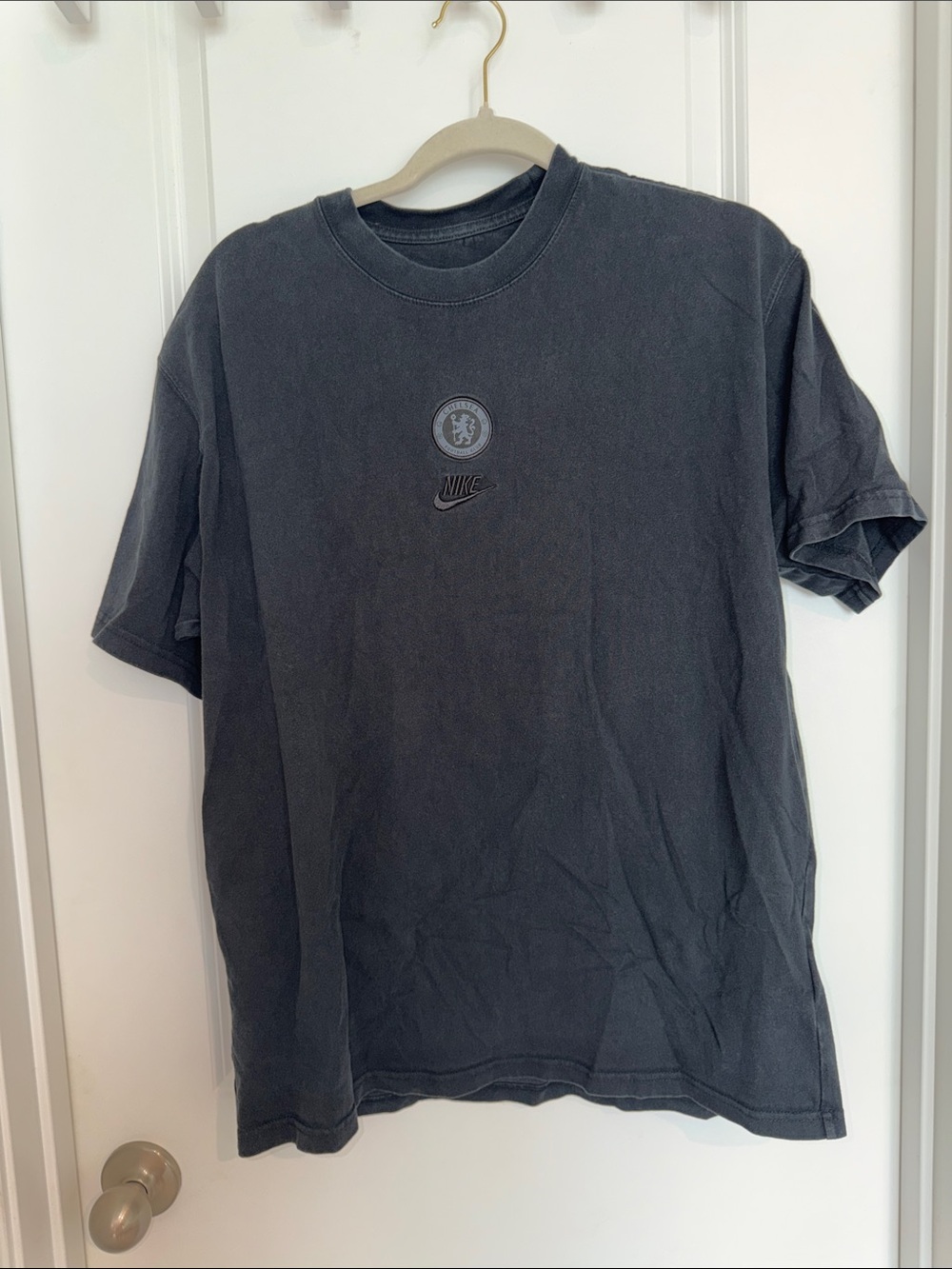 Nike Black Short-Sleeve Crew Tee with Subtle Logo